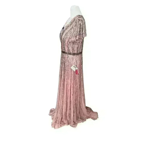 Mac Duggal Flutter-Sleeve Sequin Gown Size 12 - Picture 5 of 11